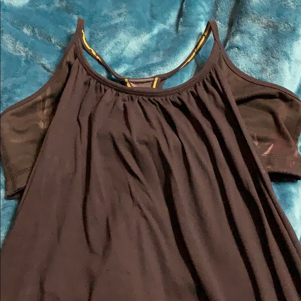 Lululemon black top with built in bra size 12